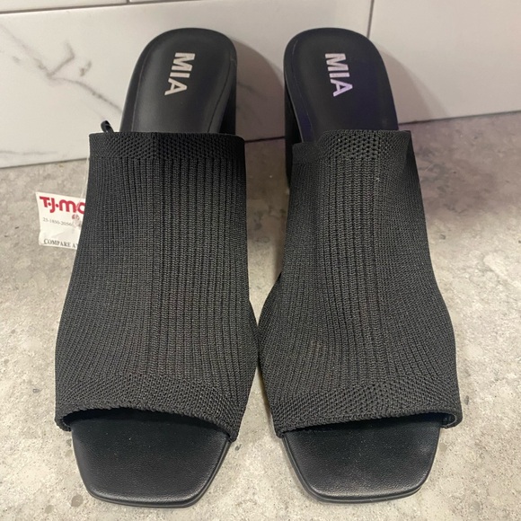 Chunky 3” Heel Slides size 9.5 Black open toe slip on shoes by MIA - Picture 3 of 9